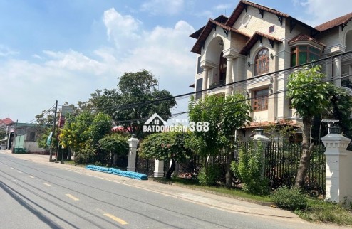 Chính chủ gửi bán nhà  lô góc cực hiếm  10m x 30m  tại trục đường thương mại sầm uất nhất Quận 6 – Lý Chiêu Hoàng